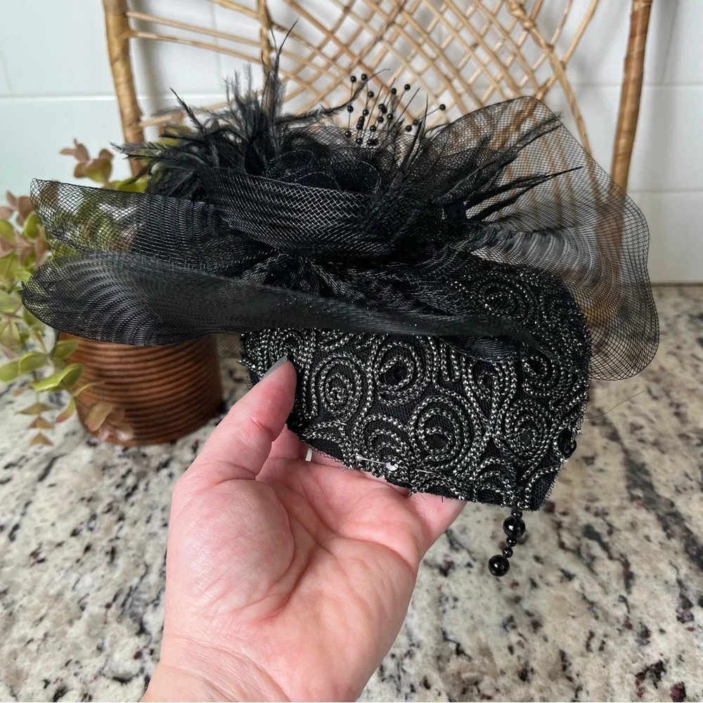Vintage Black Feathered Fascinator Hat - Picture 3 of 7